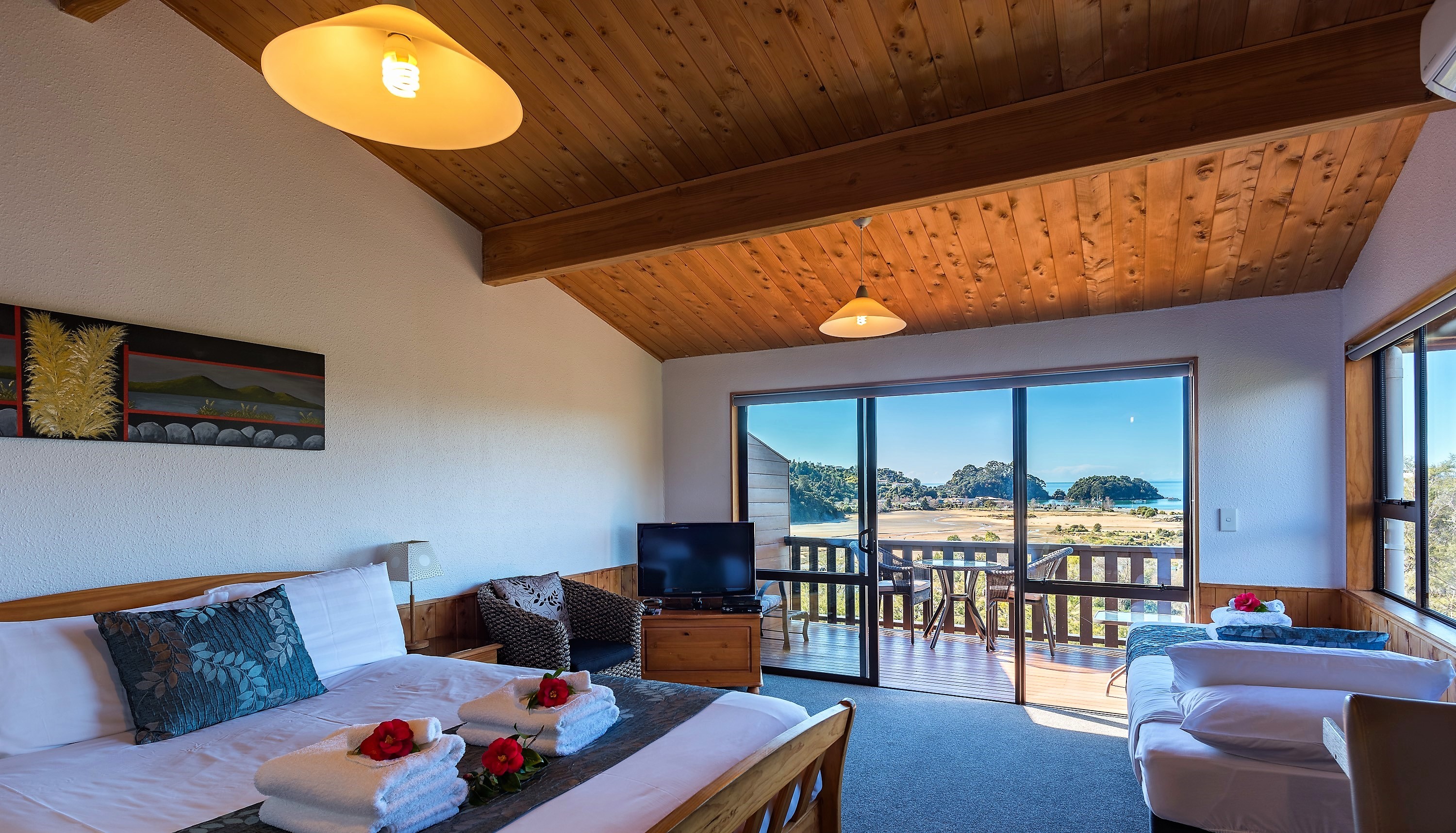 Suite 4: Suite 4 - Studio view unit 7.jpg